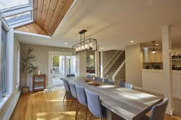 Luxury with Hot Tub, Billiards & Arcades! A/C